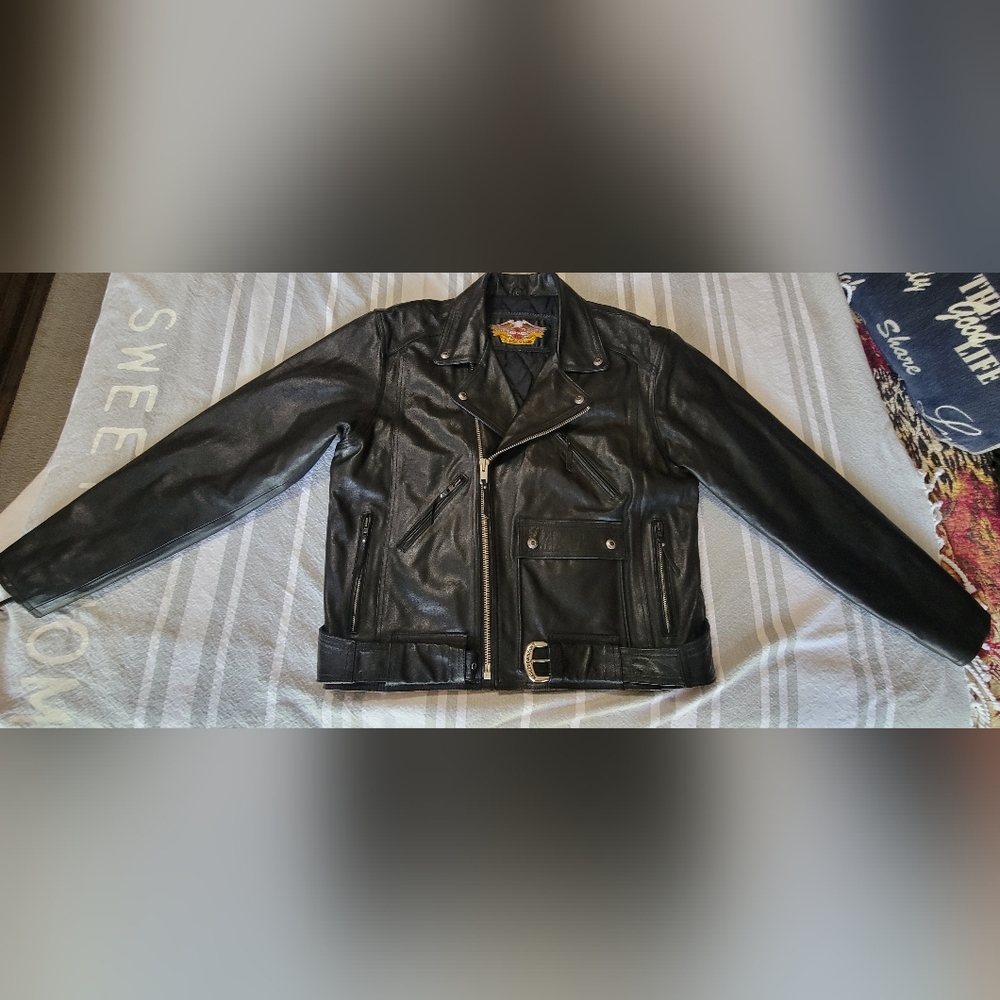 LIMITED TIME PRICE!!! Vintage early 90s Harley Davidson Leather Jacket